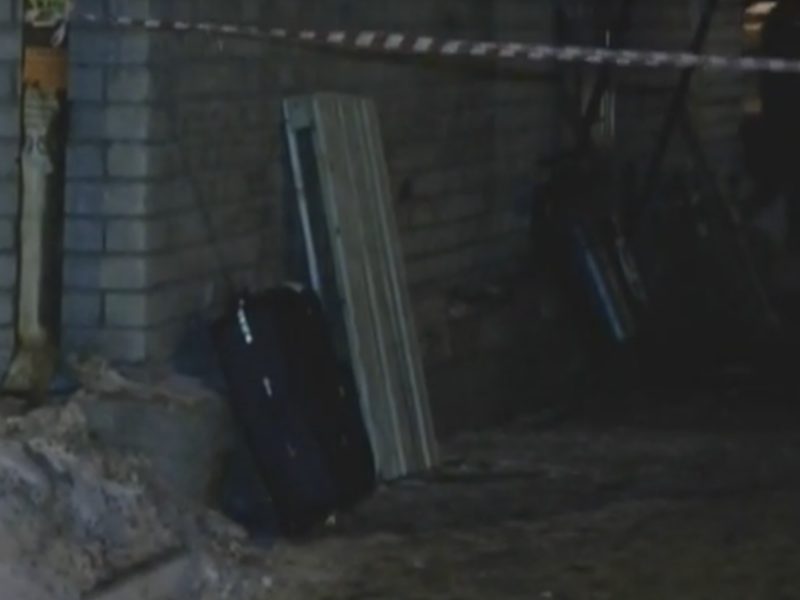 В Ленинском районе из-за бесхозного чемодана эвакуировали жильцов многоэтажки