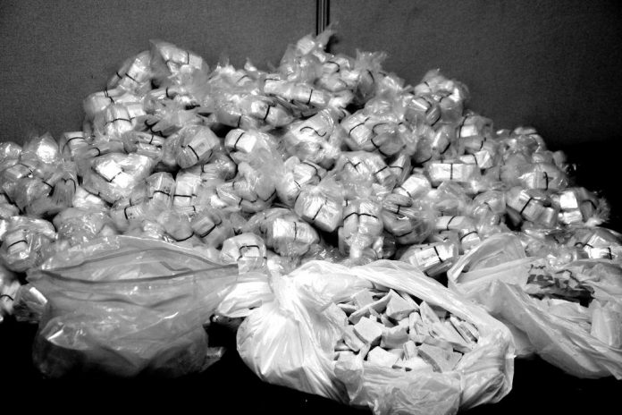heroin-drug-blackwhite