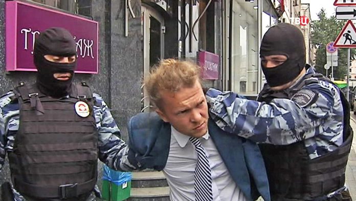 Дмитрий Зяблицев Дмитрий Зяблицев