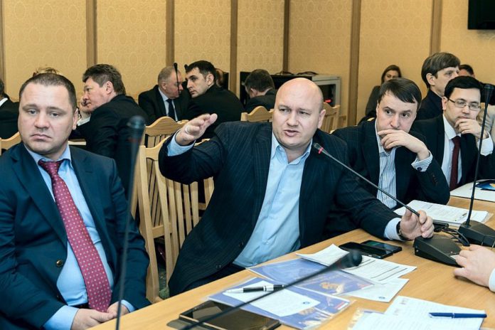 КОМИНВЕСТ АКМТ