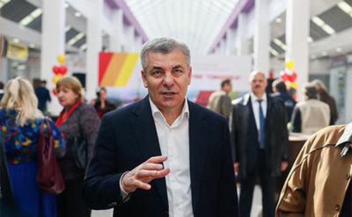 Арсен Каноков, Самвел Карапетян